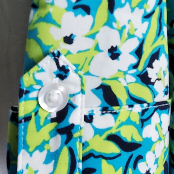 Women's Catherine's 4X 30/32W Green/Teal Floral 3/4 Sleeve Button Up Plus Tunic - Picture 9 of 11